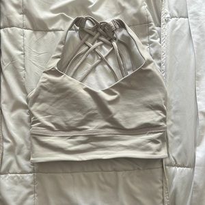 Lululemon free to be wild bra